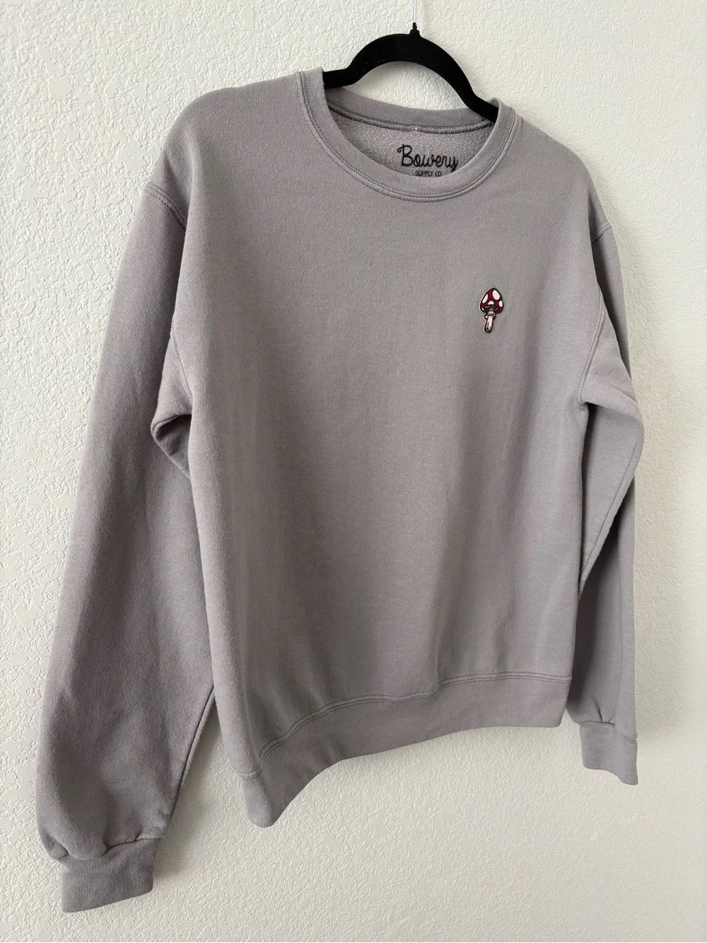 Bowery Supply Co Gray Mushroom Embroidered Crewneck Sweatshirt Small Cozy - Picture 2 of 8